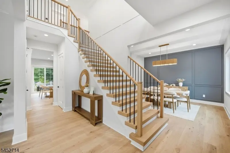12 Tilden Ct, Livingston, NJ 07039 - #2