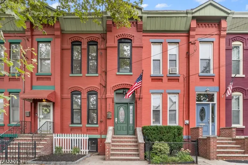 224 Ege Ave, Jersey City, NJ 07304 - #1
