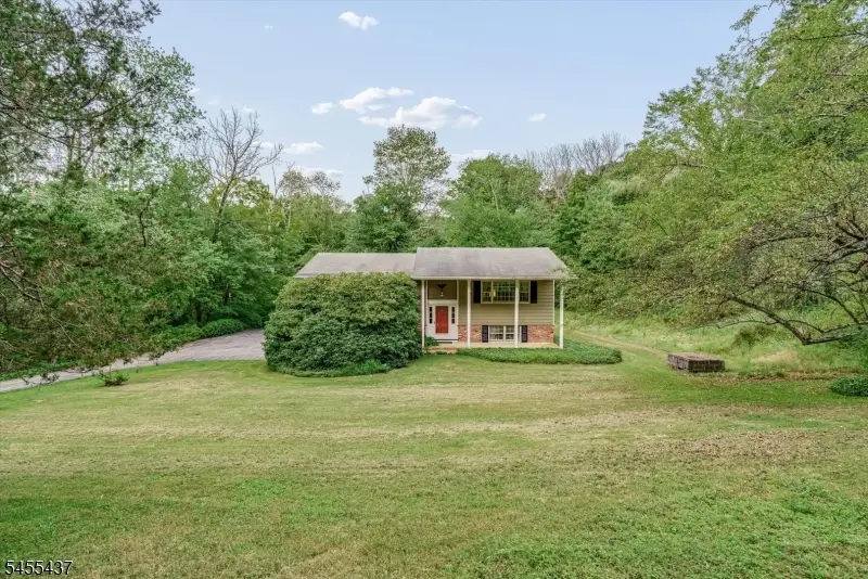 10 Longbridge Rd, Frankford, NJ 07826 - #3