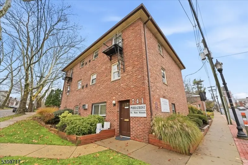 741 Bloomfield Ave #A, Verona, NJ 07044 - #1