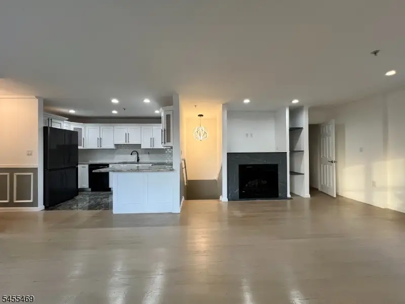 614 Fairview Ave, Fairview, NJ 07022 - #2