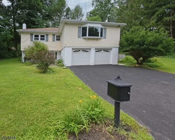4 Rainbow Trl, Vernon Twp., NJ 07422