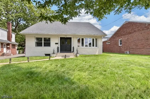 163 Baldwin Pl, Bloomfield Twp., NJ 07003