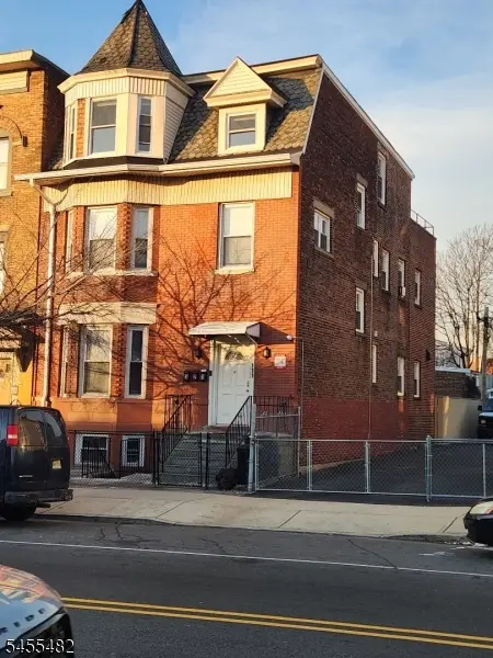 111 Park Ave, Newark, NJ 07104 - #1