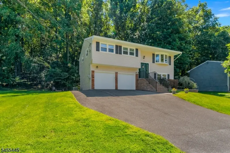 46 Deer Path Dr, Flanders, NJ 07836 - #2