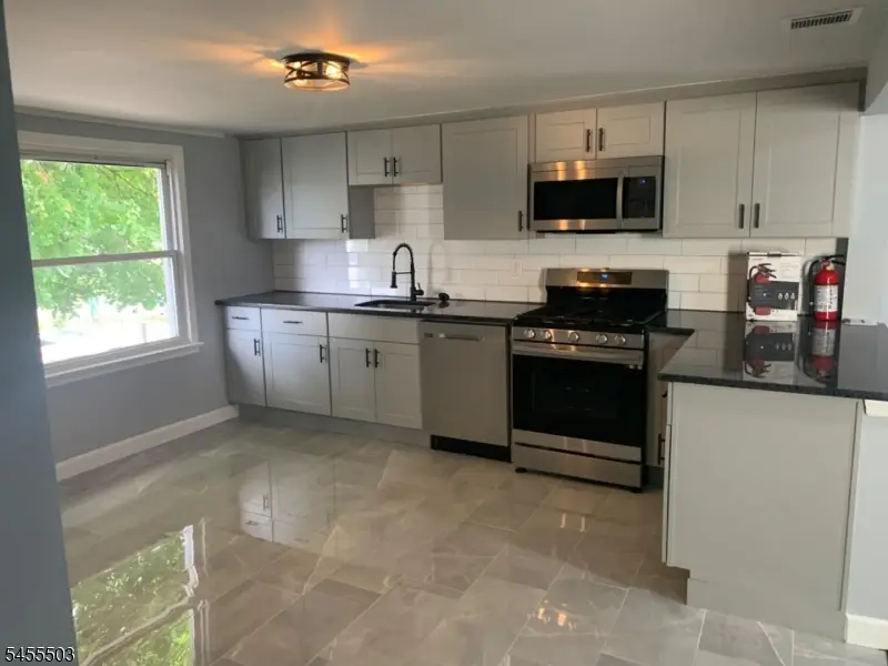 198 William St, Belleville, NJ 07109 - #3
