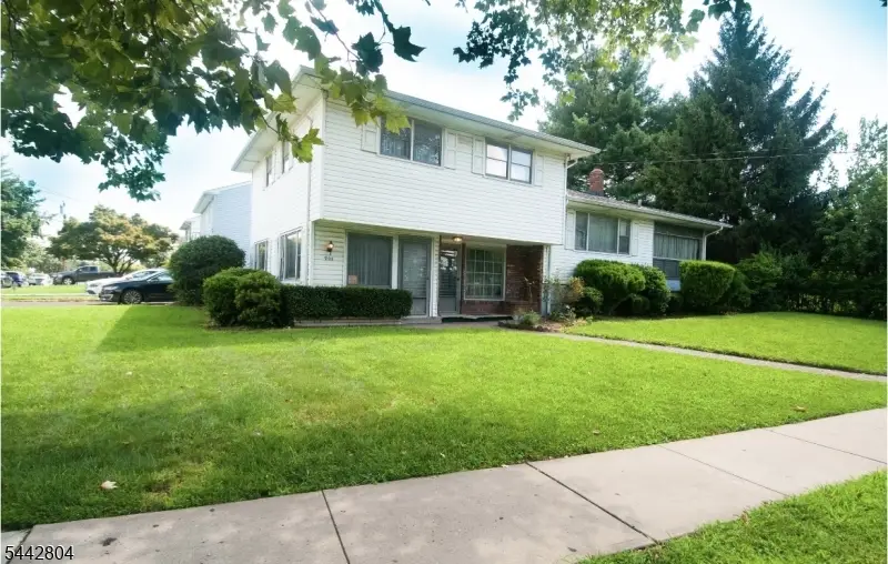 1 Country Club Ln, Elizabeth, NJ 07208 - #1