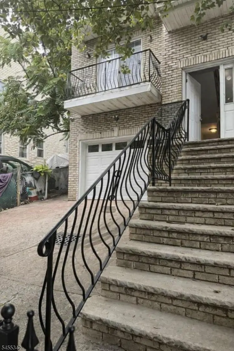 461 S 14th St, Newark, NJ 07103 - #1