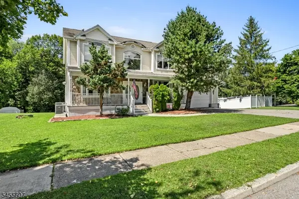 70 Farmingdale Rd, Wayne Twp., NJ 07470