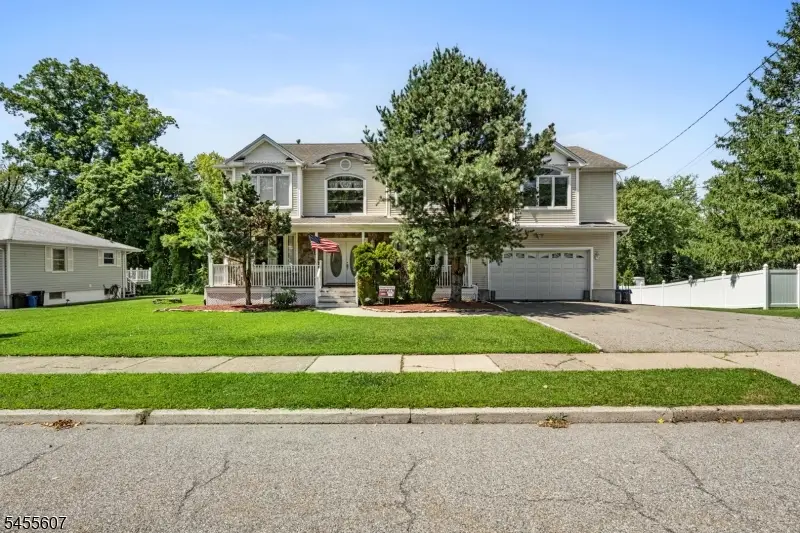 70 Farmingdale Rd, Wayne, NJ 07470 - #2