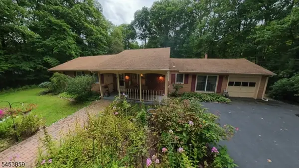 81 Possaghi Rd, Hampton Twp., NJ 07860