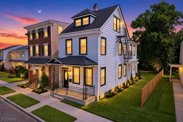 225 Stacy St, Burlington City, NJ 08016