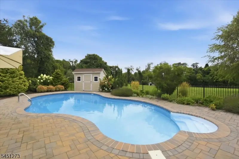 54 W Valley Brook Rd, Washington, NJ 07853 - #2
