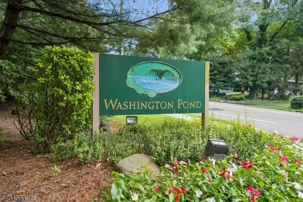 300 Pond Ct, Washington Twp., NJ 07676