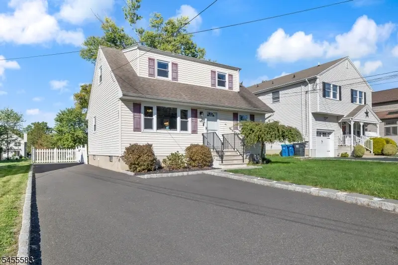 90 Linden St, Bradley Gardens, NJ 08807 - #3