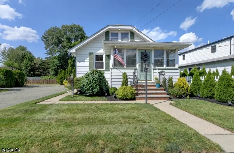 22 Jacksonville Rd, Pequannock, NJ 07444 - #2