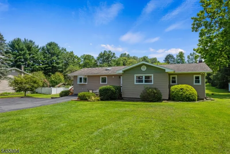 39 Cornhollow Rd, Succasunna, NJ 07876 - #1