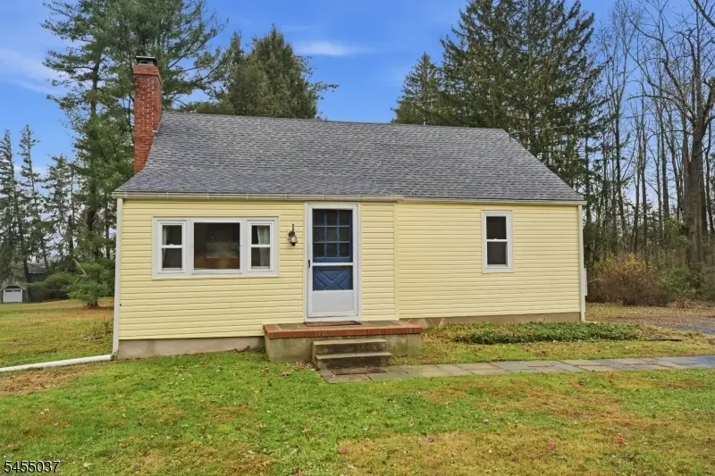 131 Crusher Rd, Hopewell, NJ 08525 - #3