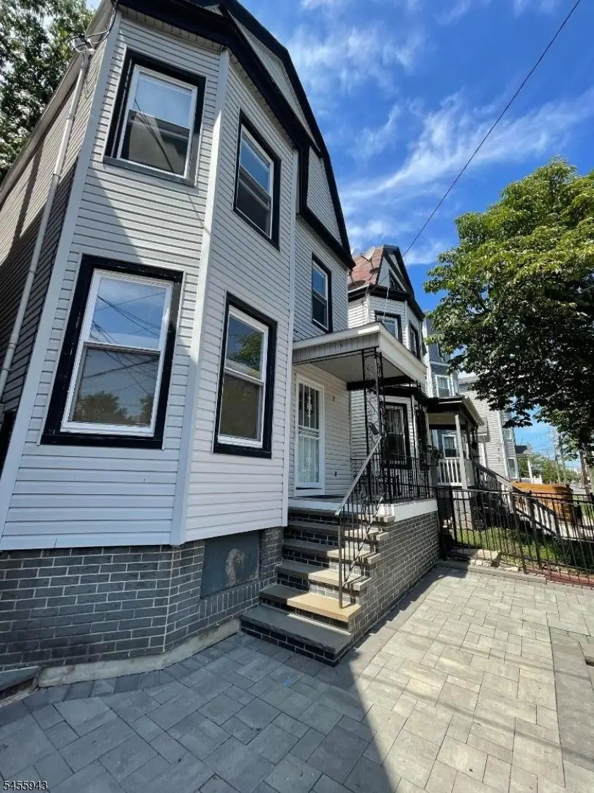 823 S 14th St, Newark, NJ 07108 - #2