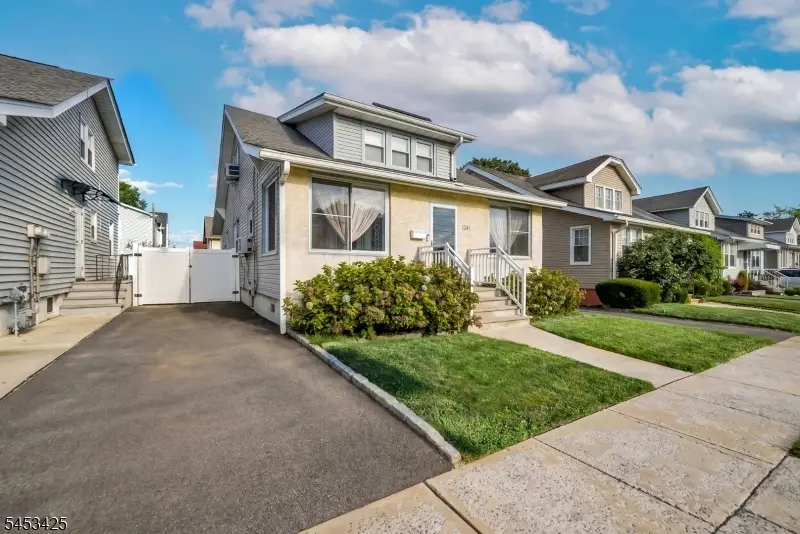 1245 Oakland Ave, Union, NJ 07083 - #2