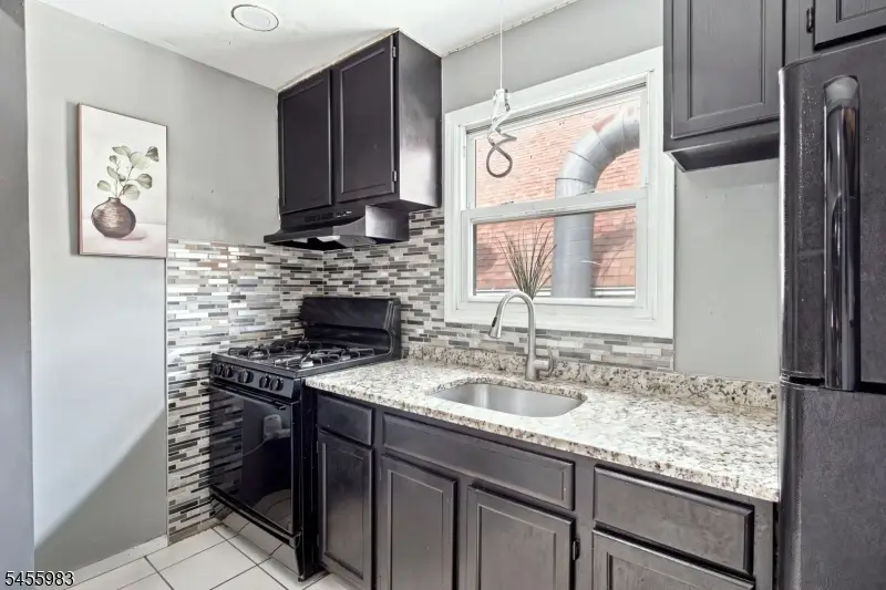 42 S 5th St, Elizabeth, NJ 07206 - #3