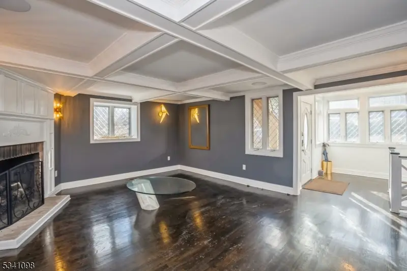 88 W Main St, Mendham, NJ 07945 - #2
