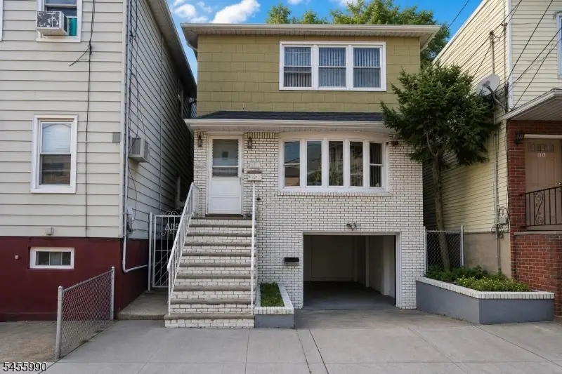 114 Cross St, East Newark, NJ 07029 - #1