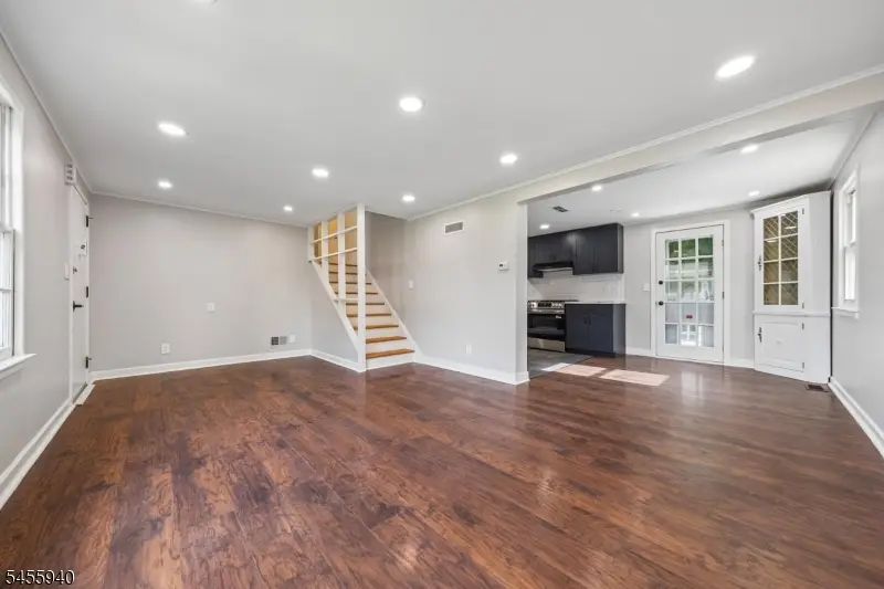 529 Richfield Avenue, Kenilworth, NJ 07033 - #2