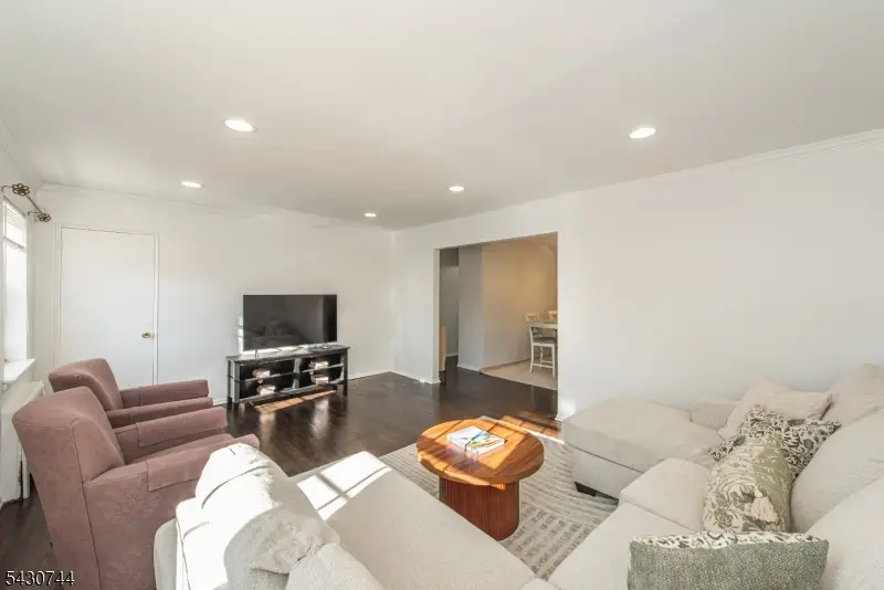 15 Wedgewood Drive #85, Verona, NJ 07044 - #3