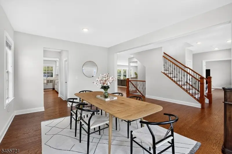 22 Hilltop Dr, North Caldwell, NJ 07006 - #3