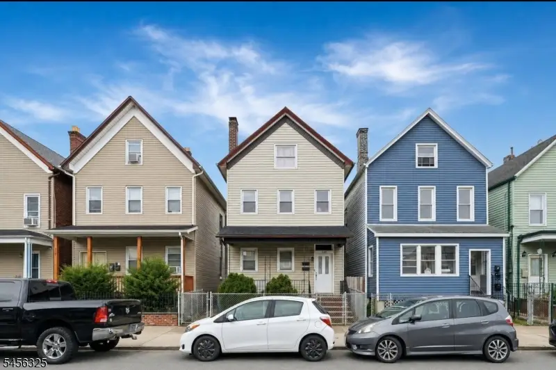 220 Inslee Pl, Elizabethport, NJ 07206 - #1