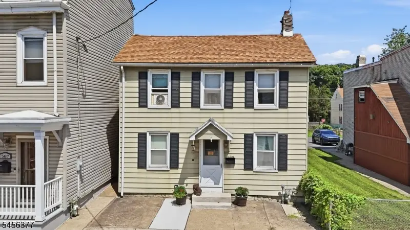 589 S Main St, Phillipsburg, NJ 08865 - #1