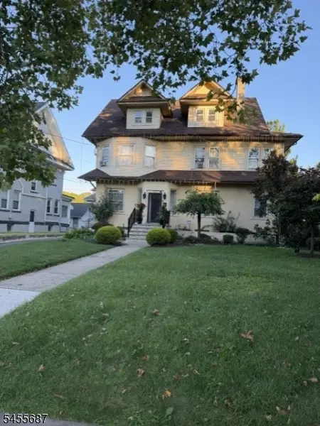 1007 W 8th St, Plainfield, NJ 07063 - #2
