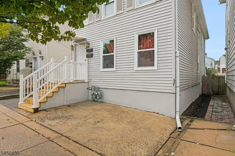 24 Welton St, New Brunswick, NJ 08901 - #3
