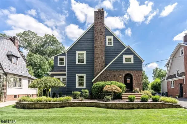 8 Doering Way, Cranford Twp., NJ 07016