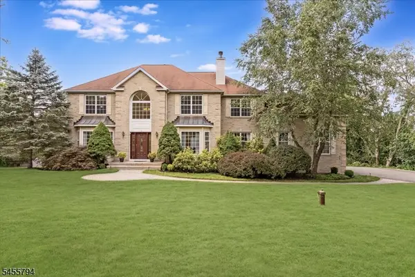 15 Dana Dr, Andover Twp., NJ 07848