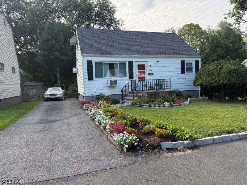 334 N 4th Ave, Hawthorne, NJ 07506 - #2