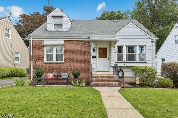 827 Pine St, Roselle Park Boro, NJ 07204