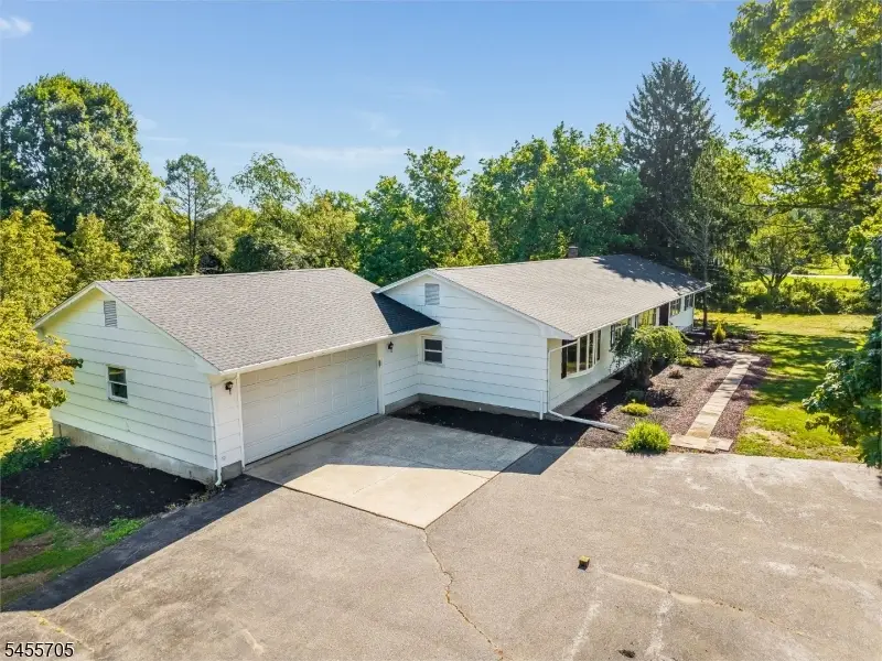 102 Old Farm Rd, Whitehouse Station, NJ 08889 - #2