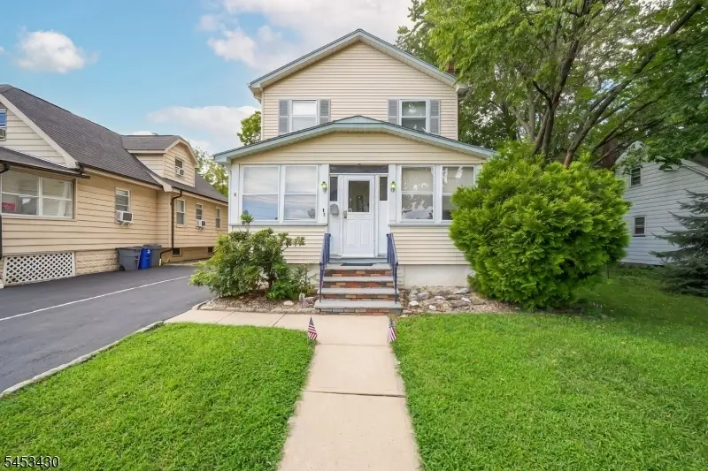416 Roosevelt St, Roselle Park, NJ 07204 - #1