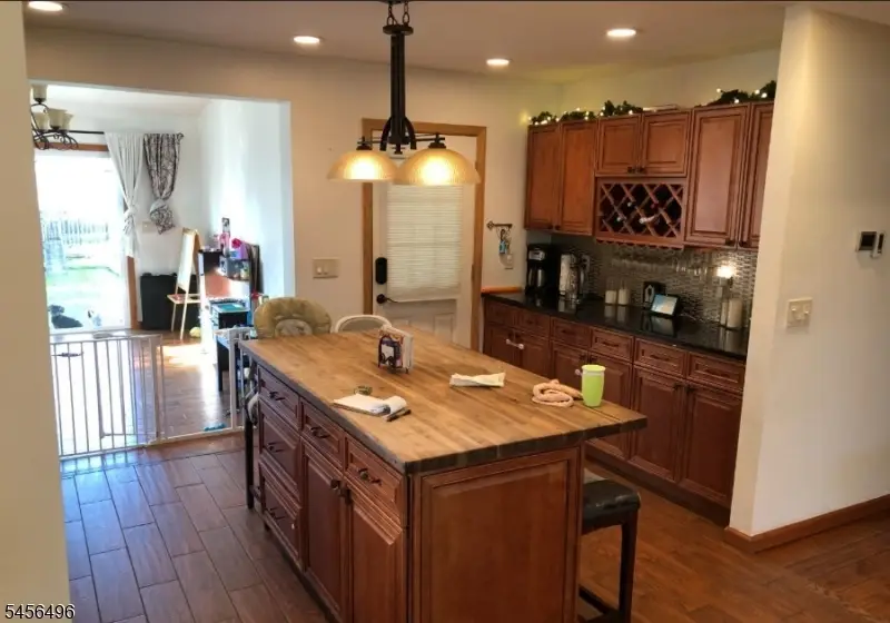 32 Avenel St, Avenel, NJ 07001 - #3