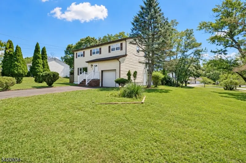 25 Lincoln Ave, Piscataway, NJ 08854 - #1