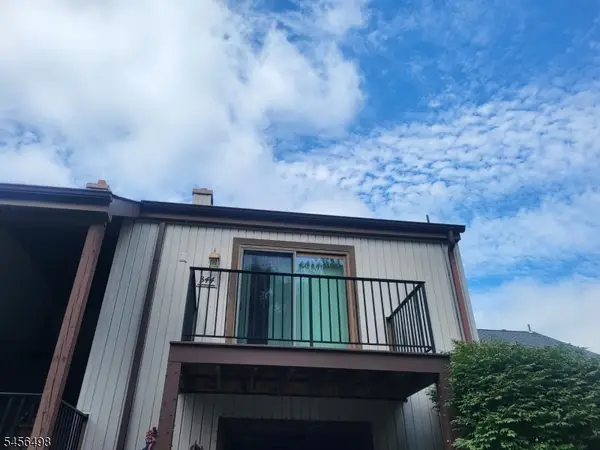 18344 Dell Pl #344, Stanhope Boro, NJ 07874