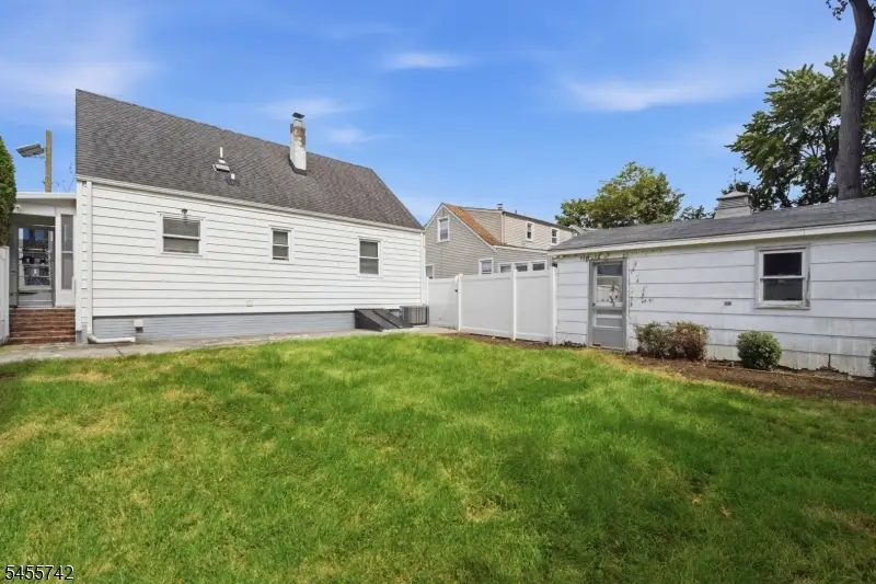 21 Harrison St, Little Falls, NJ 07424 - #3