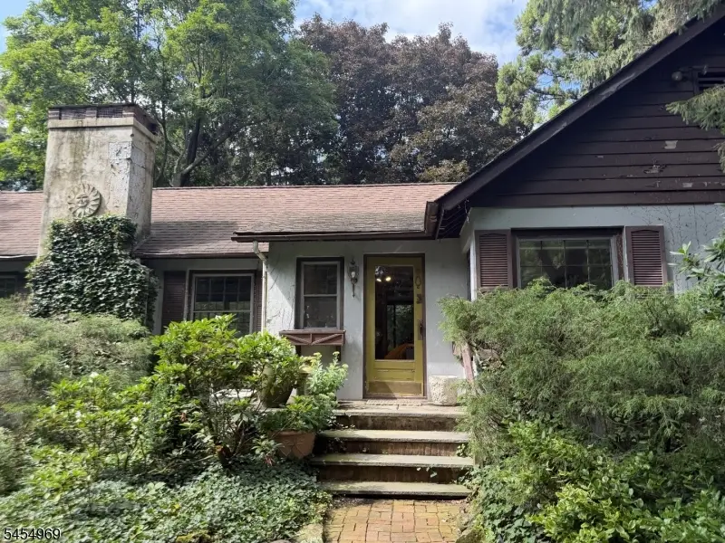 150 Old Gladstone Rd, Chester, NJ 07930 - #1