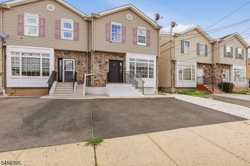 8 Somerset St, Carteret, NJ 07008 - #3