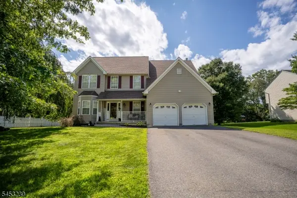 24 Shippen Rdg, Oxford Twp., NJ 07863