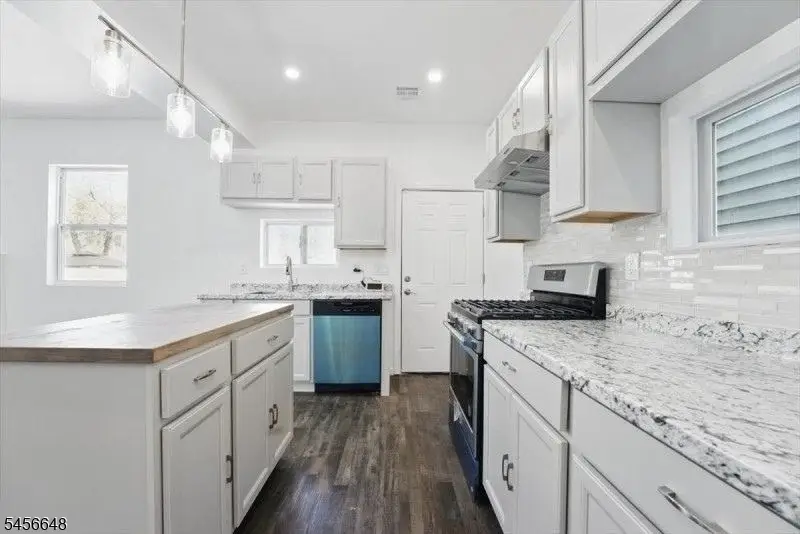 84 Chelsea Ave, Newark, NJ 07106 - #3