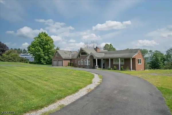 11 Summit Dr, Frankford Twp., NJ 07826