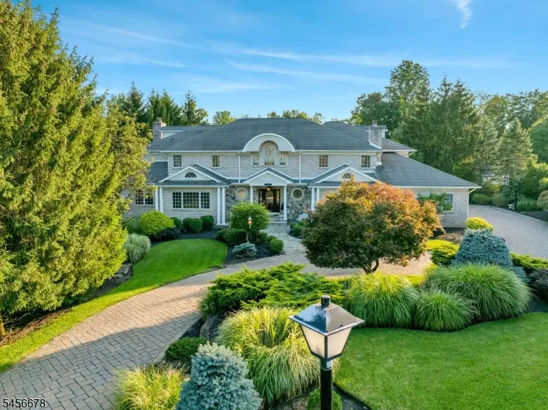7 Barnsdale Rd, North Caldwell, NJ 07006 - #1